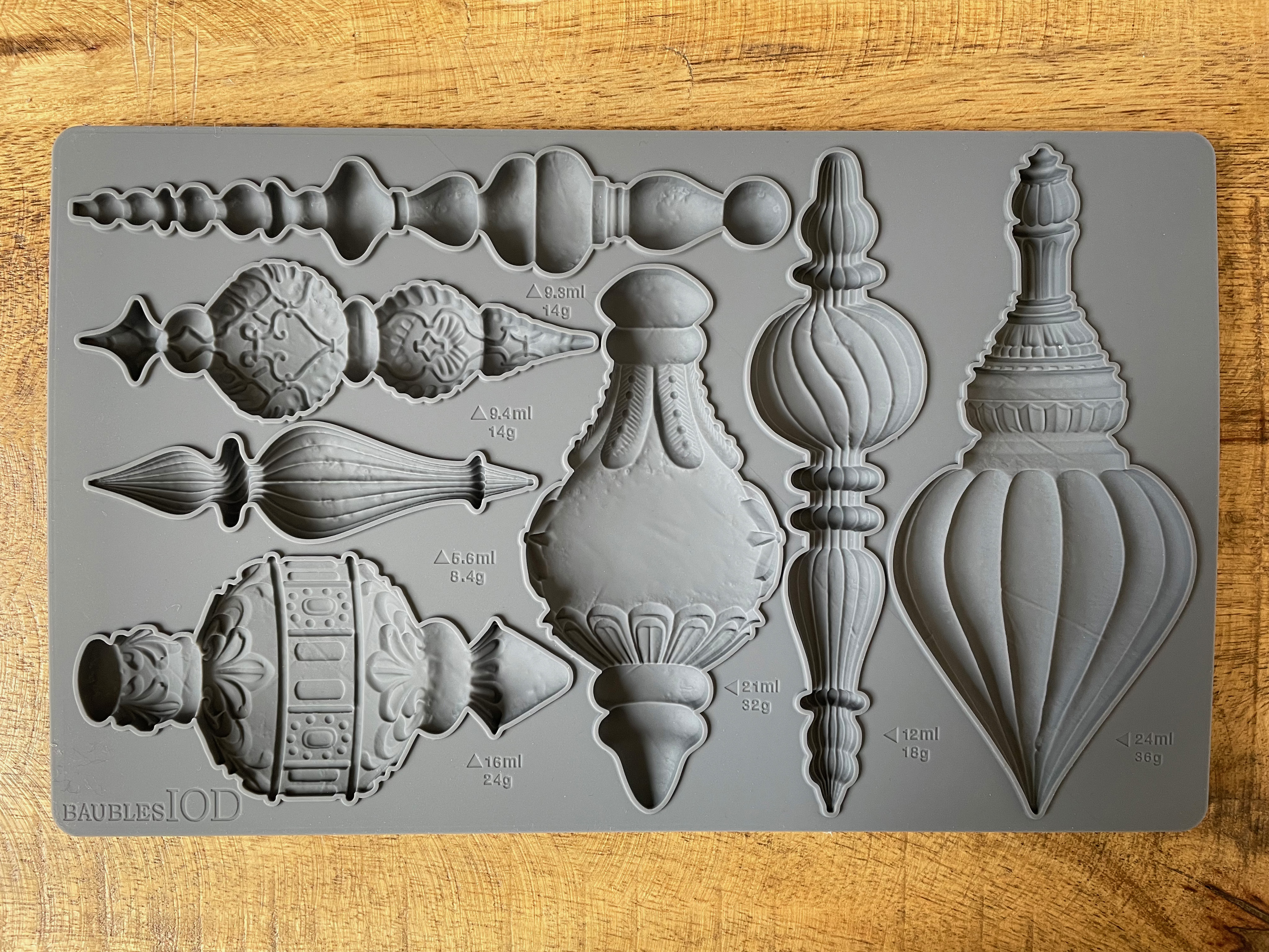 Baubles 6×10 Decor Mould™